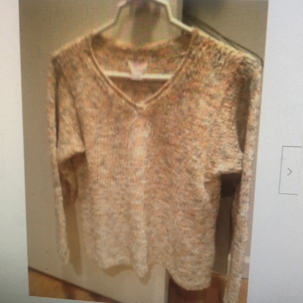Chenille hand knit S boxy crop vee neck sweater